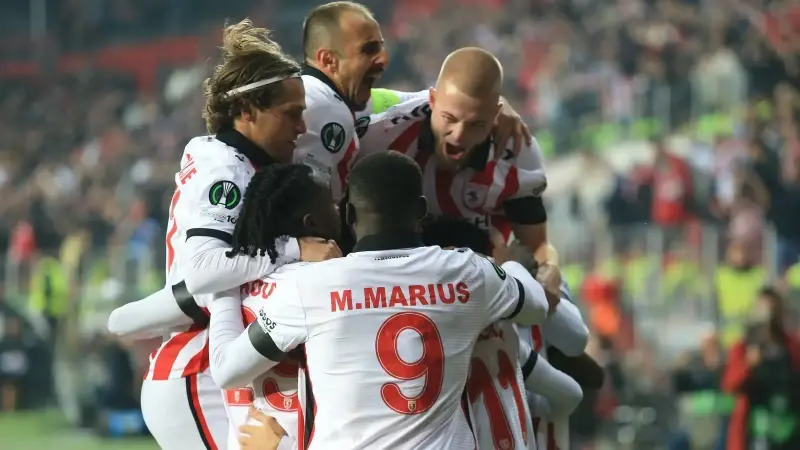 Samsunsporlu futbolcuların gol sonrası yaşadığı sevinç.