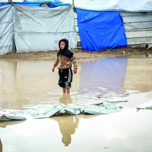 Çadırlar sular altında