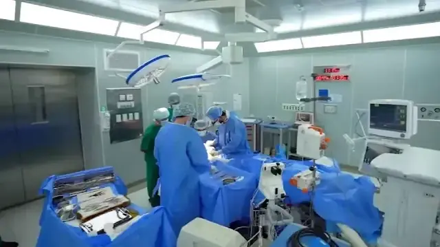 В Узбекистане впервые успешно трансплантировали печень ребенку.