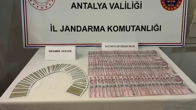 Kahvehanede kumar oynayan 6 şahsa idari para cezası