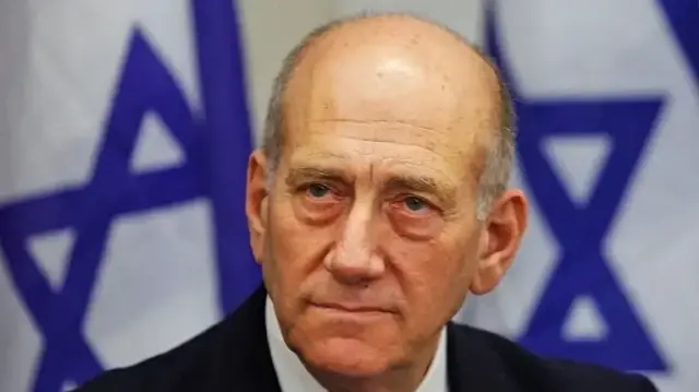 أولمرت: "جرائم حرب" إسرائيلية يومية في الضفة