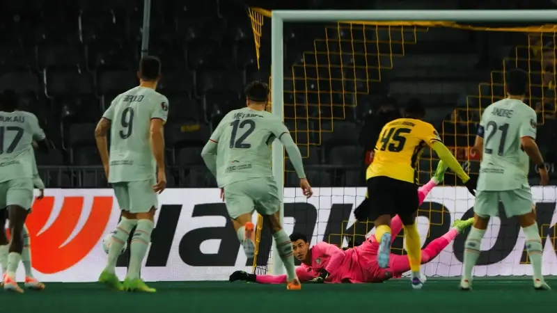 Berke Özer'in penaltıyı kurtardığı an.