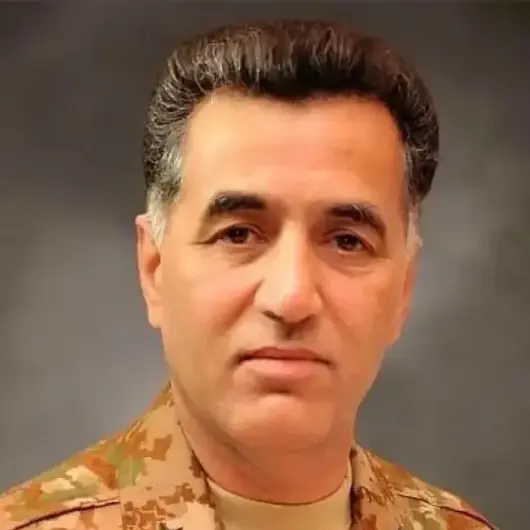 آئی ایس آئی کے سابق سربراہ لیفٹننٹ جنرل (ر) فیض حمید کو 14 سال قیدِ بامشقت کی سزا سنا دی گئی: پاکستان فوج