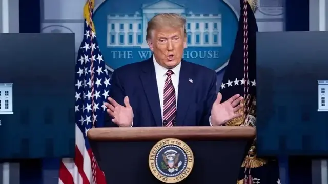 ترامب يصعّد انتقاداته للحلفاء الأوروبيين… وضبابية تسيطر على جهود السلام في أوكرانيا