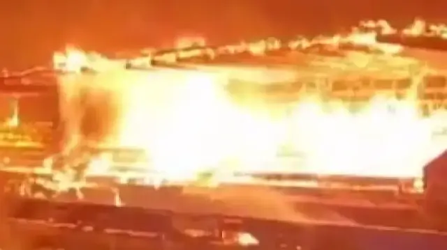 Finlandiya'da küme düşen takımının 3 küçük taraftarı stadyumu ateşe verdi