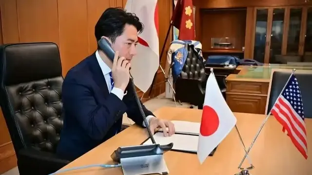 Le secrétaire américain à la Défense, Pete Hegseth, s’est entretenu jeudi par téléphone avec son homologue japonais, Shinjiro Koizumi.