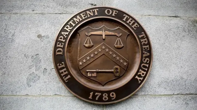 US slaps new sanctions on Maduro family, Venezuelan oil shipping