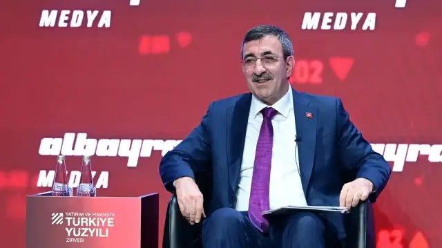 Bице-президент Турции Джевдет Йылмаз.