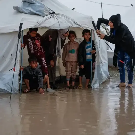 استشهاد طفلين جديدين جراء البرد القارس وتداعيات المنخفض بغزة 