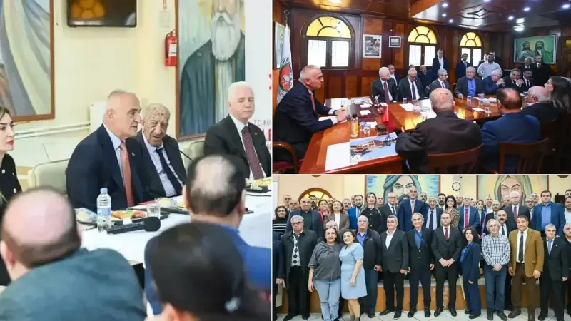 Bakan Ersoy, Karacaahmet Cemevi’nde Alevi-Bektaşi kanaat önderleriyle buluştu