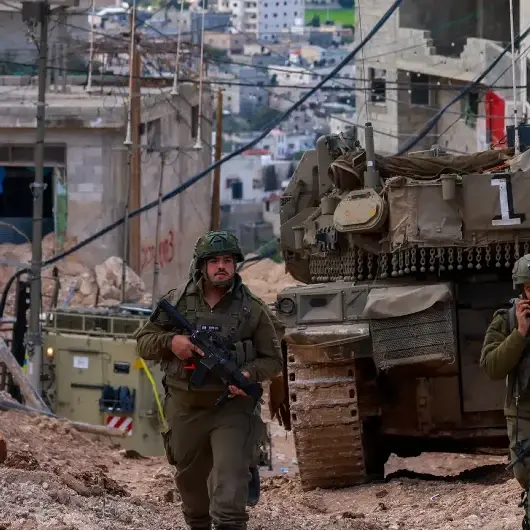 اقتحامات إسرائيلية جديدة بالضفة واعتقال فلسطيني وسط استمرار العنف