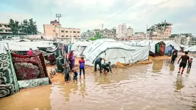 UN warns half of Gaza's displaced population at high risk of flooding