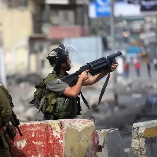 الاحتلال الإسرائيلي يقتل فلسطينيا قرب الخليل بزعم محاولة طعن 
