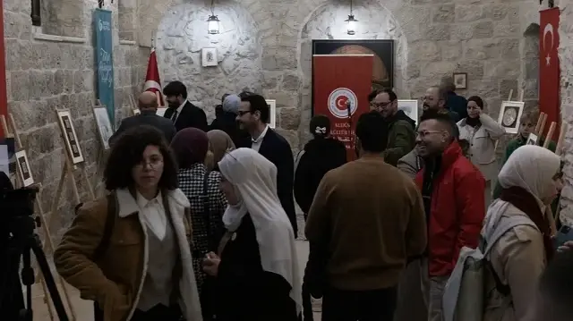 المركز الثقافي التركي في القدس يفتتح معرضا بعنوان "بين الطين والماء"