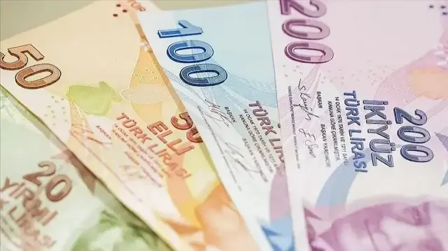 Le budget de l’État central de la Türkiye a enregistré un excédent de 3,9 milliards de dollars en novembre, inversant le déficit observé en octobre.