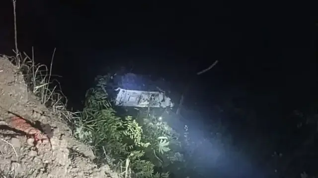 كولومبيا.. مصرع 16 شخصا وإصابة 20 آخرين بسقوط سيارة في منحدر