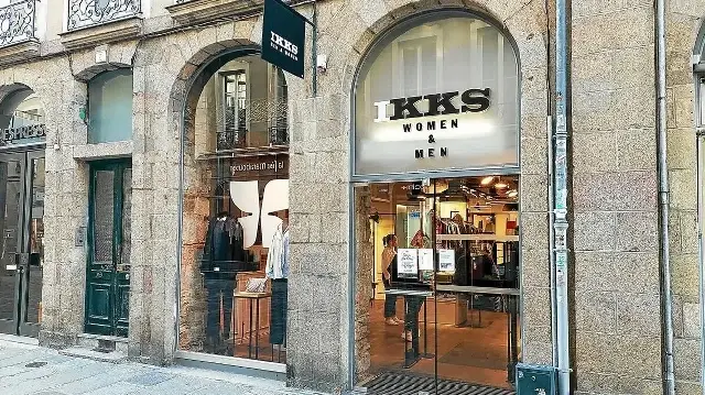 Le groupe de mode IKKS a trouvé un repreneur, évitant la liquidation judiciaire, mais la reprise s’accompagne de la suppression d’environ 500 emplois.