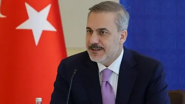 وزير خارجية تركيا يبحث مع نظيريه الأردني والسعودي تنفيذ خطة السلام بغزة