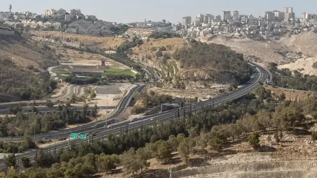 القدس تحذّر من مخطط استيطاني إسرائيلي لإقامة 9 آلاف وحدة شمال المدينة