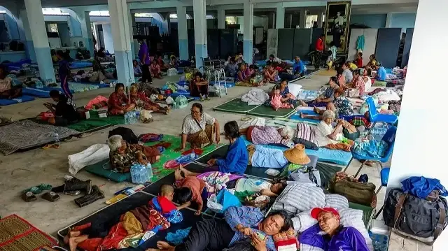 В Камбодже жители покинули свои дома из-за приграничного конфликта с Таиландом