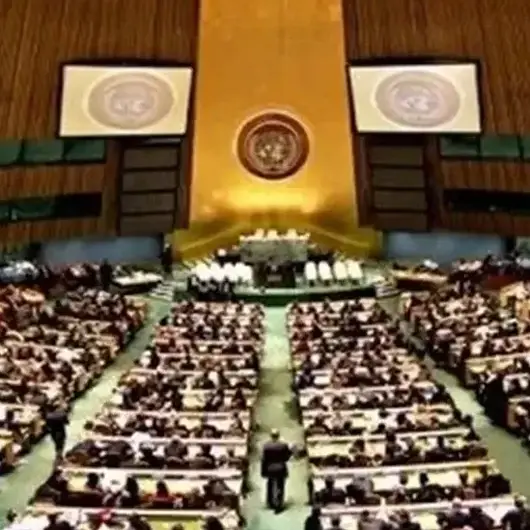 الأمم المتحدة تعتمد قرارًا يؤكد حق الفلسطينيين في تقرير مصيرهم