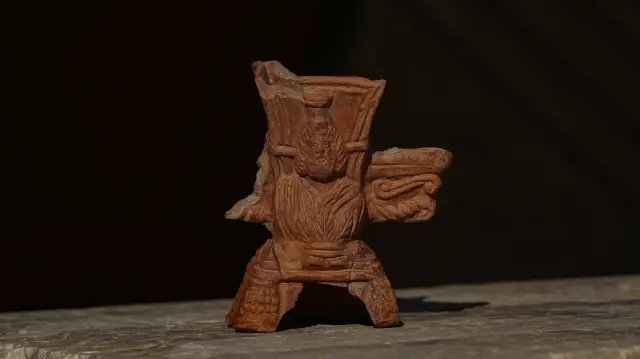 أفسس التركية.. اكتشاف مبخرة تحمل نقش "الإله المصري سيرابيس"