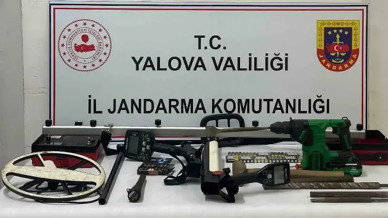 Yalova’da 5 defineci suçüstü yakalandı