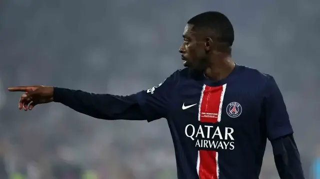 L'international français Ousmane Dembélé a remporté le trophée de meilleur joueur de l'année 2025 de la FIFA, le 17 décembre 2025.