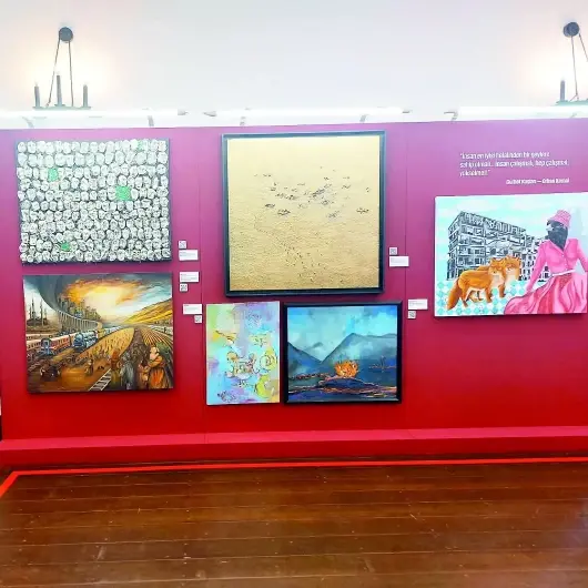 Kelimeler tuvale yansıdı