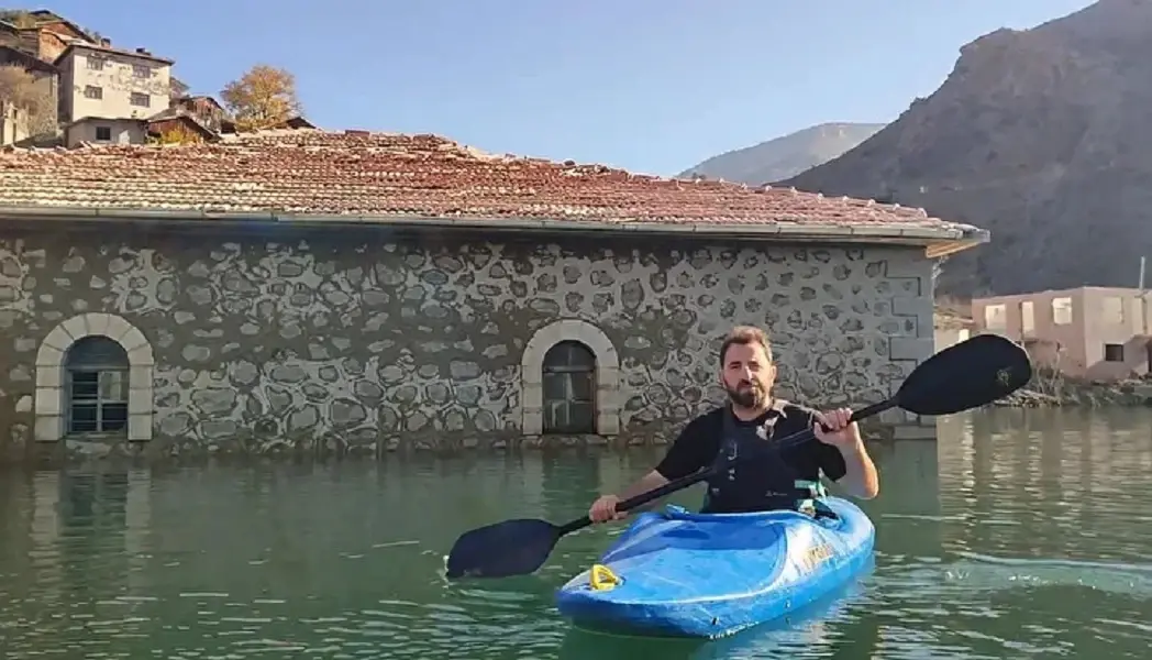 مسجدِ زیر آب رفته در شمال‌شرق ترکیه دوباره دیده شد+ عکس