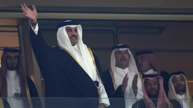  أمير قطر يهنئ منتخب فلسطين بالفوز على العنابي