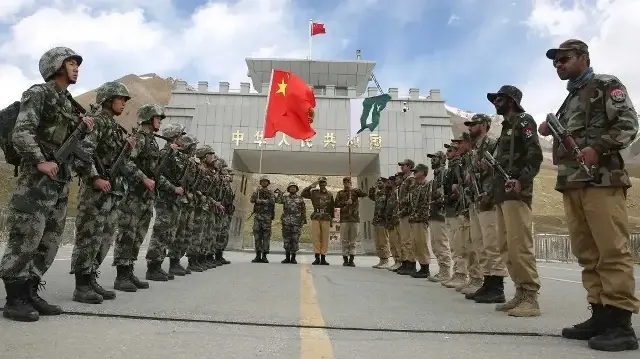 Islamabad et Pékin ont débuté leur neuvième exercice annuel antiterroriste afin de renforcer l’interopérabilité et les capacités conjointes de lutte contre le terrorisme.