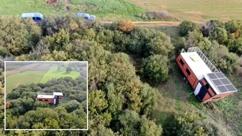 Şaka değil gerçek! Evi içindeki eşyalarla çaldılar