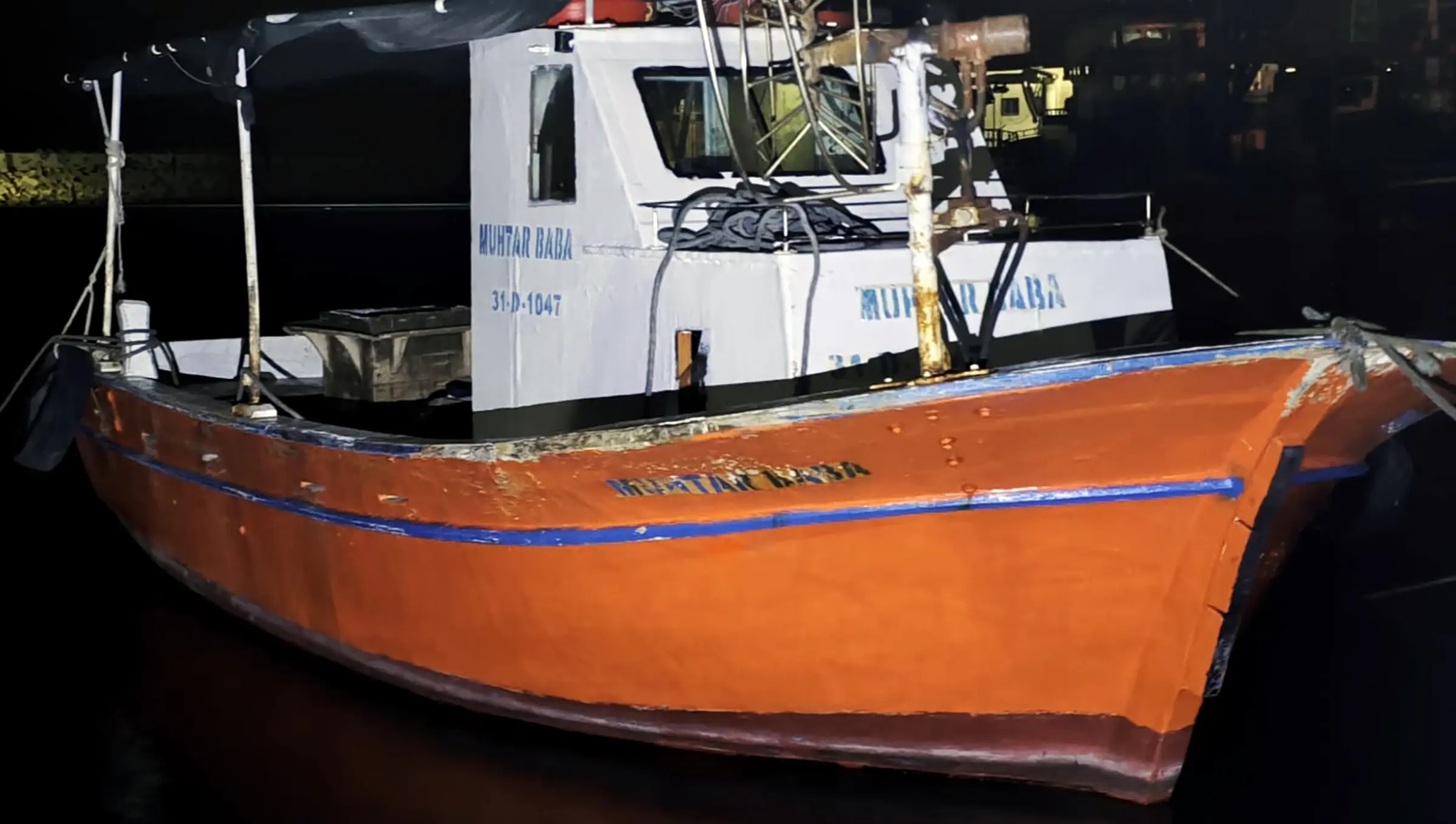 Hatay’da denize düşen balıkçı için arama çalışması başlatıldı