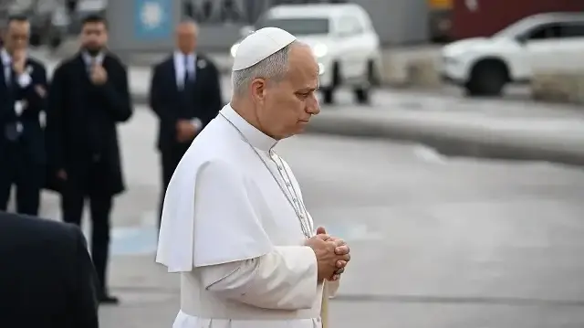 Pope Leo XIV cites Türkiye and Lebanon as models to counter Europe's Islamophobia