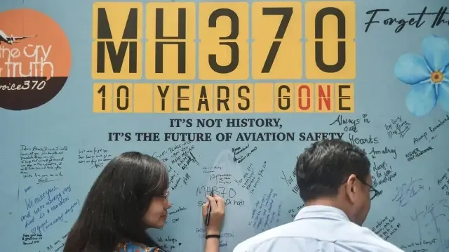 Search for missing Malaysia Airlines flight MH370 to resume soon