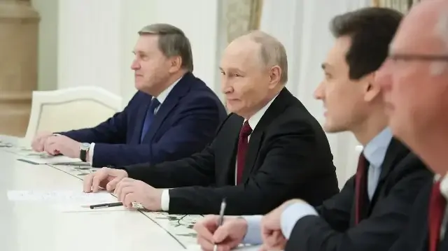 Ukraine: "aucun compromis" sur les territoires occupés après une rencontre Poutine-Witkoff à Moscou