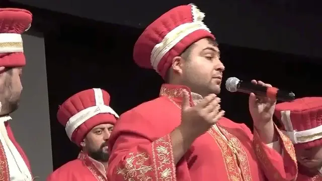 Engelli bireylerin mehteran gösterisi coşkulu anlara sahne oldu