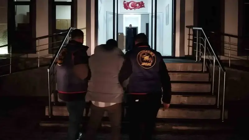 8 yıl 9 ay hapis cezalı şüpheli Muş’ta kıskıvrak yakalandı