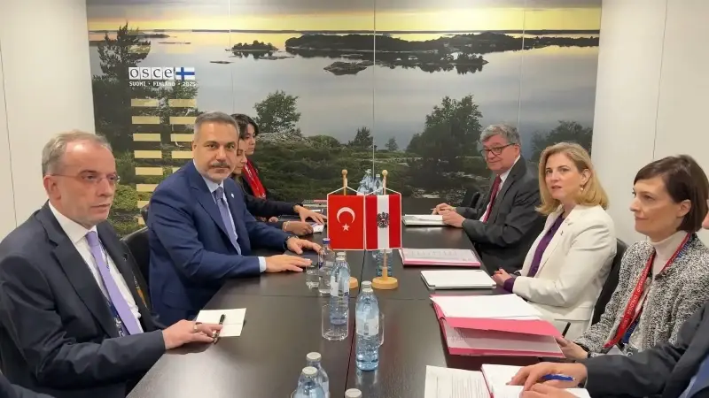 Bakan Fidan, Avusturyalı mevkidaşı Meinl-Reisinger ile görüştü