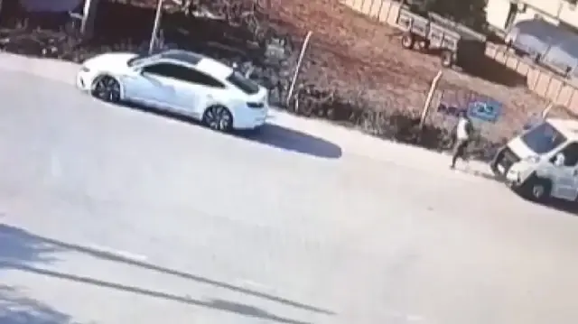 120 suç kaydı olan hırsız suçüstü yakalandı: Polis merkezine gülerek gitti