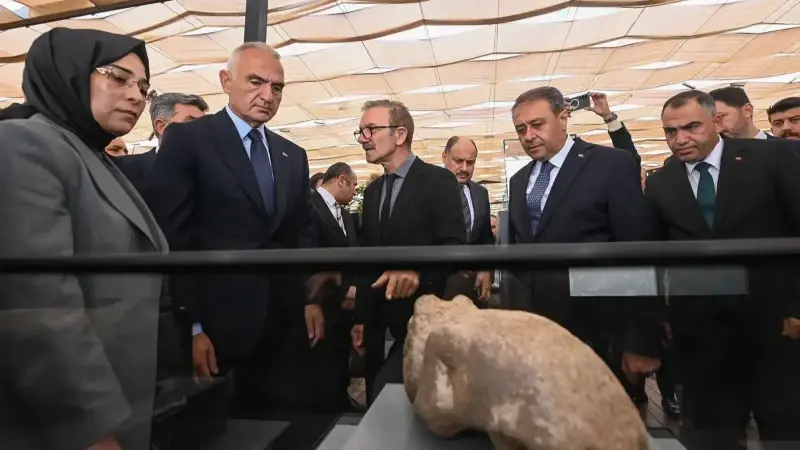 Kültür ve Turizm Bakanı Ersoy'dan Taş Tepeler Projesi kazılarına ilişkin paylaşım