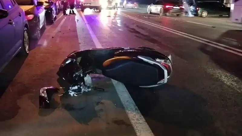 Eskişehir’de otomobille çarpışan motosikletin sürücüsü Oğuz Akçay (30), hayatını kaybetti.
