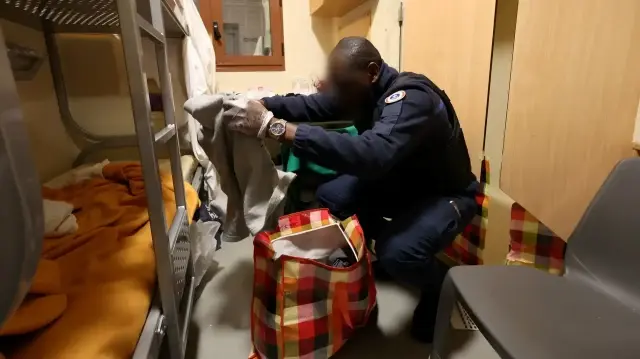 Les policiers et surveillants ont passé chaque cellule "au peigne fin".