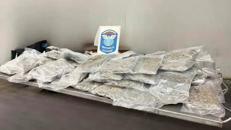 Türkiye’ye sokulmak istenen 22 kilo 560 esrar sınırda yakalandı