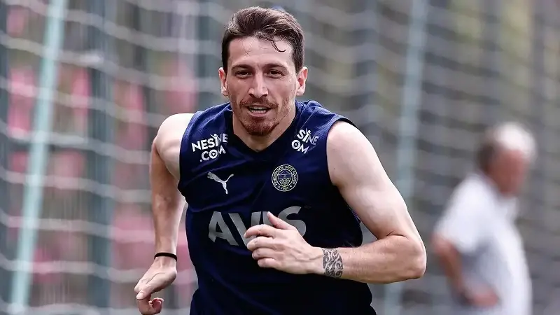 PFDK, Mert Hakan Yandaş'a rakip takım mensuplarına yönelik hakareti nedeniyle 3 maç ceza verdi