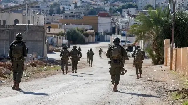 Эскалация насилия на Западном берегу вызывает массовое перемещение палестинцев.
