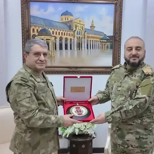 قائد الأركان التركي يجري مباحثات في دمشق