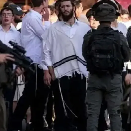 الضفة.. مستوطنون يعتدون على تجمعات فلسطينية 