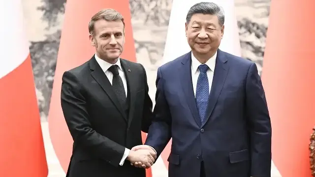 Le président chinois Xi Jinping et le président français Emmanuel Macron se sont rencontrés lors de la septième réunion du Conseil commercial Chine-France organisée à Pékin, la capitale chinoise.